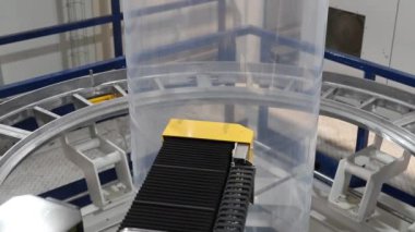 Robotik kalite kontrol ünitesi plastik Ekstruder üzerinde atış