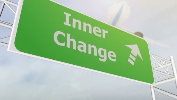 Innerlijke verandering concept verkeersbord op snelweg — Stockvideo