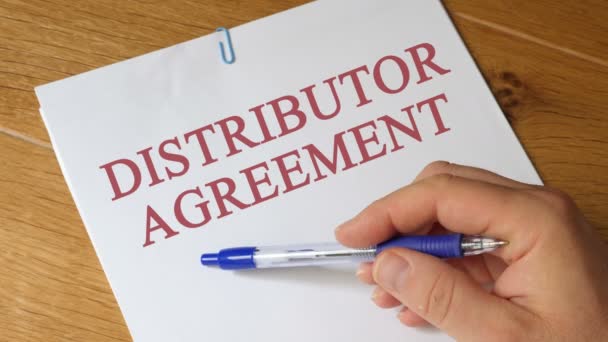 Kontrola konceptu Distributor dohody — Stock video