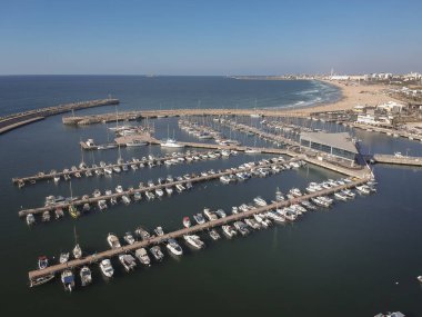 Yat ve tekne Ashdod limanda rıhtım