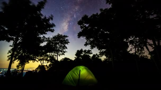 Kamperen Tijd Lapse Van Melkweg Universum Piek Berg Azië Thailand — Stockvideo