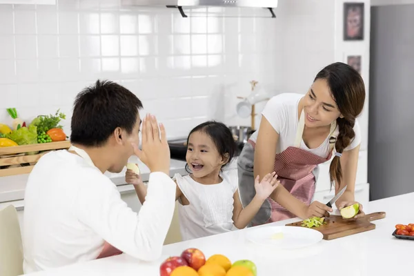 Happy Asian Family Make Cooking Father Mother Daughter Preparing Fruit — Stock Photo, Image