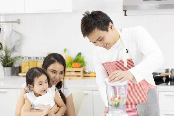 Happy Asian Family Kitchen Father Mother Daughter Preparing Salad Blender — Stock Photo, Image