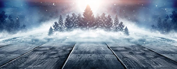 Sötét Téli Erdő Háttér Éjjel Téli Hótáj Asztal Előtt Köd — Stock Fotó