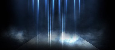 Soyut spot ışıklarıyla boş sokak arkaplanı. Sokak lambasının gece görüşü suya yansıyor. Sisin içinden ışınlanıyor. Duman, sis, ışıkların yansımasıyla ıslak asfalt.. 