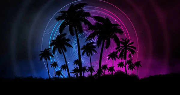 具有霓虹灯抽象日落的未来派夜景 晚上在海滩上的椰子树轮廓 霓虹棕榈树抽象光 — 图库照片