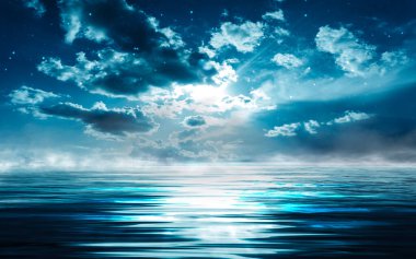 Gece deniz manzarası. Deniz geçmişi ve günbatımı olan karanlık bir manzara, ay. Mavi ışıkta soyut gece manzarası. Ay 'ın gece suyundaki yansıması. Boş gelecekçi manzara.