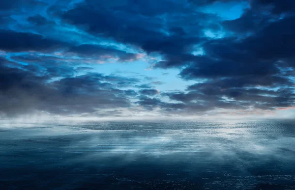 Gece Deniz Manzarası Deniz Geçmişi Günbatımı Olan Karanlık Bir Manzara — Stok fotoğraf