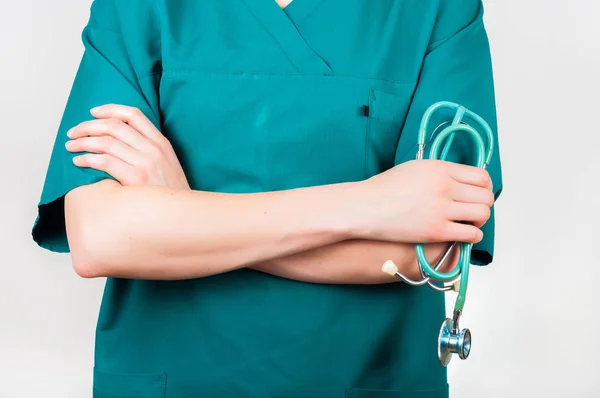 Молодой привлекательный врач, хирург, медсестра со стетоскопом — стоковое фото