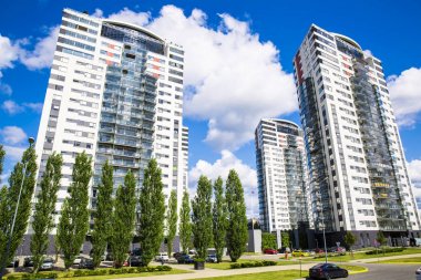 Yeni bir yerleşim bölgesi aga modern kentsel apartmanlar