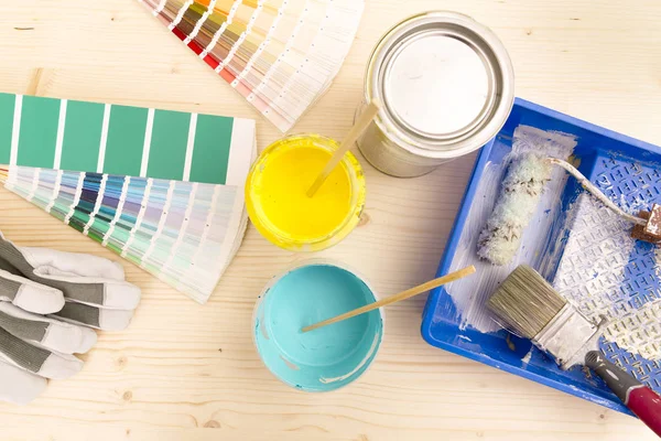 Color palette guide and painting supplies, paint brushes and col — Stock Photo, Image