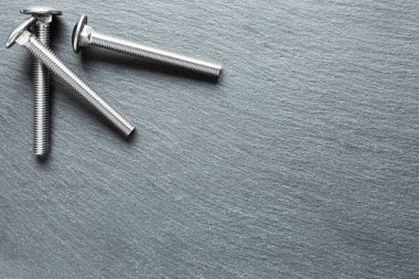 Siyah dokuda paslanmaz çelik vidalar