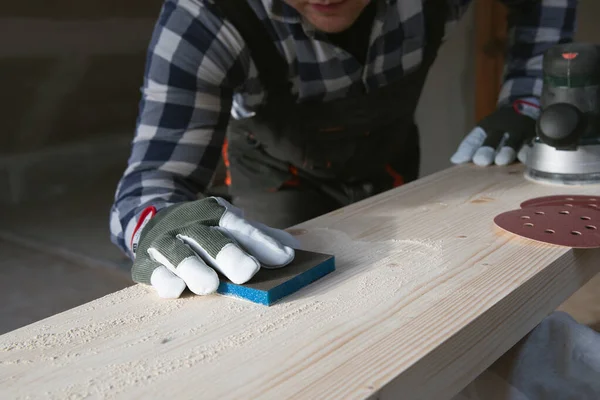 Zimmerei Holzschliff Umlaufschleifer Für Die Holzbearbeitung Einem Natürlichen Licht — Stockfoto