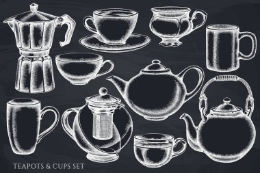 El yapımı tebeşir kahve fincanları, çaydanlıklar, kahve demliği, fincanlar.