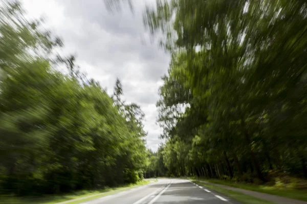 Autorijden op de open weg — Stockfoto