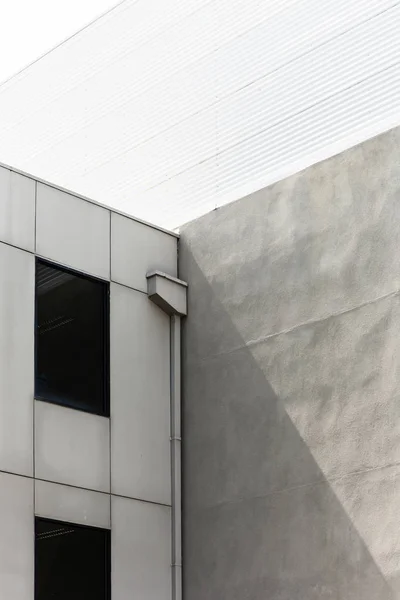 Modern minimális beton sarok nyáron — Stock Fotó