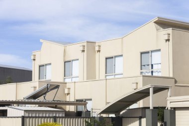 Melbourne 'un kuzey banliyölerindeki modern konut daireleri