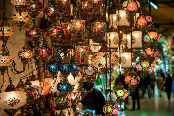 Turkish lamps for sale in the Grand Bazaar — Stock Photo, Image