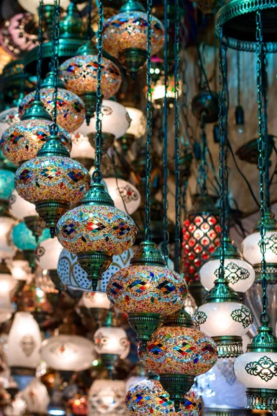 Turkish lamps for sale in the Grand Bazaar — Stock Photo, Image