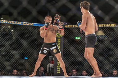 Arada Michel Ersoy vs Fabien GALLINARO çift Chall, mücadele