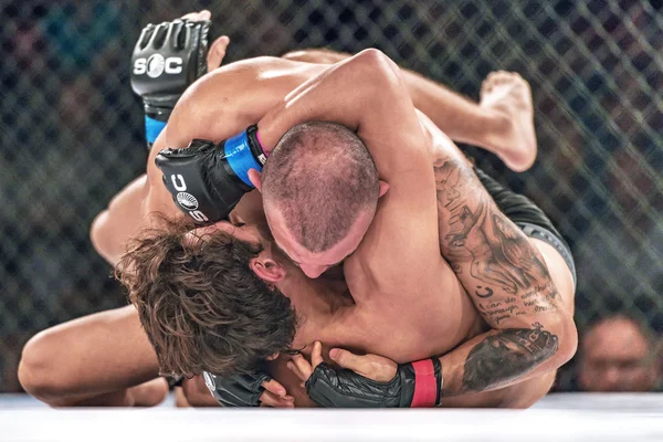 Luta entre Michel Ersoy vs Fabien Gallinaro no Superior Chall — Fotografia de Stock