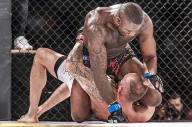 Milanko Puranovic vs Felipe Salvador çift c arasında kavga