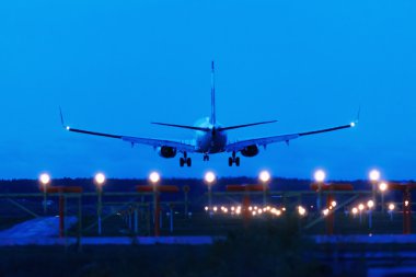 (Arn Arlanda Havaalanı'nda uçak)