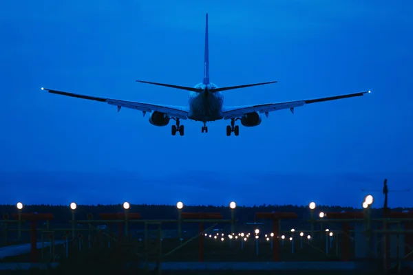 Back of an aircraft that coming in for a landing at Arlanda Airp — Stock Photo, Image