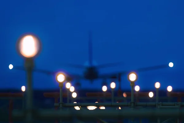 Aircraft in blur landing at Arlanda Airport (ARN) — Stock Photo, Image