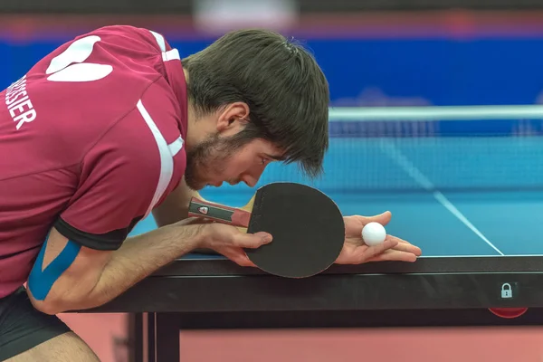 Benjamin Brossier en el torneo de tenis de mesa SOC en el aren — Foto de Stock