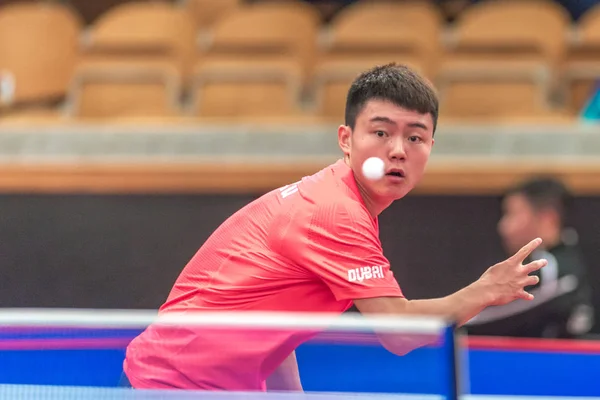 Xu Song (CHN) vs Marcos Freitas (POR) no torneio de tênis de mesa — Fotografia de Stock