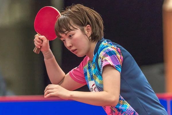 Barbora Balazova (Svk) vs Hyowon Suh (Kor) w t tenis stołowy — Zdjęcie stockowe