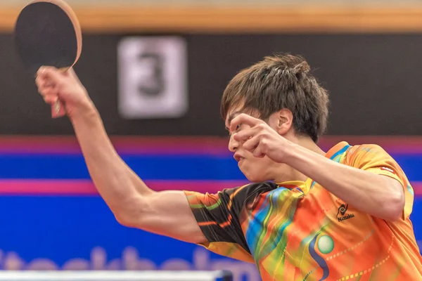 T ことがテニスで陳ティン遼 (Tpe) vs 田添健太 (日本) — ストック写真