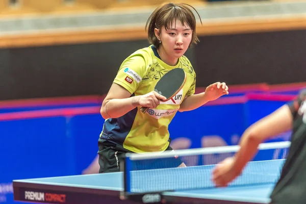 I Ching Cheng (Tpe) vs Hyowon Suh (Kor) w turniejach tenisa stołowego — Zdjęcie stockowe