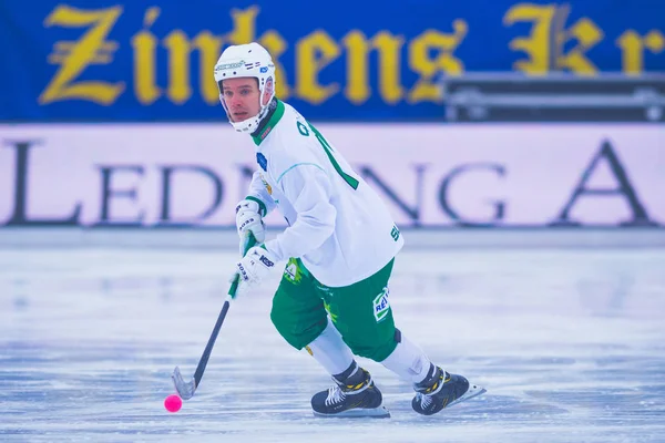 Robin Sundin na utkání v bandy hokeji hru mezi Hammarby a Bollnas — Stock fotografie