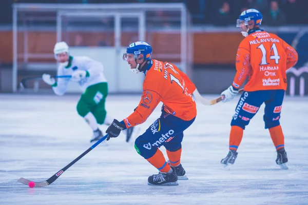 Nilsson och Helavouri på matchen mellan Hammarby och Bollnäs — Stockfoto