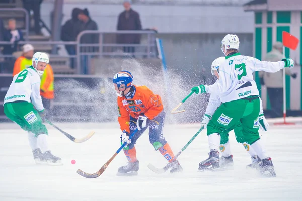 Motionblurred fotografie na utkání v bandy hokeji hru mezi Hammarby a Boll — Stock fotografie