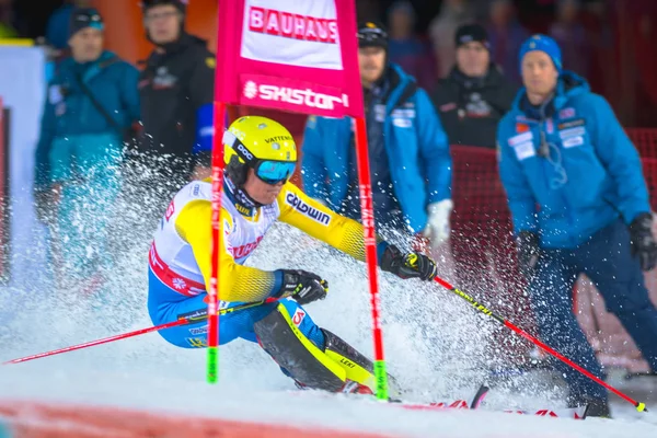 Mattias Hargin (SWE) at the FIS Parallel slalom city event in Ha — Stock Photo, Image