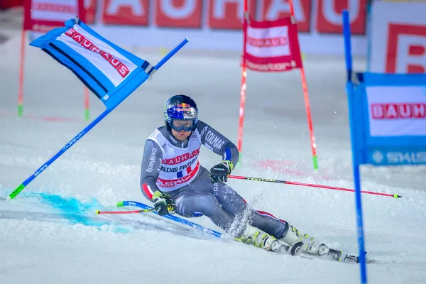 Alexis Pinturault (FRA) en el evento FIS Parallel slalom city en —  Fotos de Stock