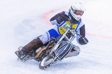 Iceracing yarışçılar Hz'de İsveç Ulusal Şampiyonası sırasında