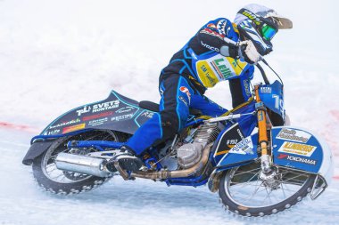 Iceracing yarışçılar Hz'de İsveç Ulusal Şampiyonası sırasında