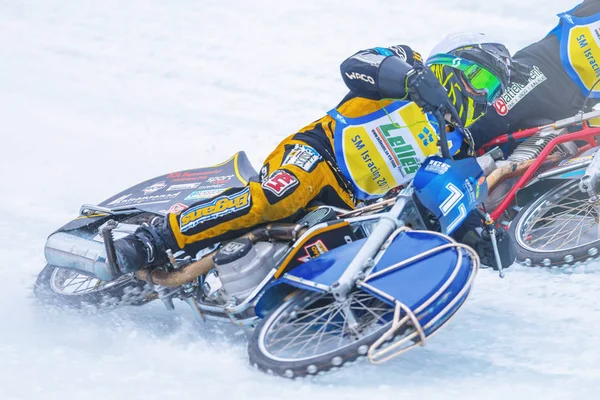 Iceracing zawodników podczas mistrzostw w Hz — Zdjęcie stockowe