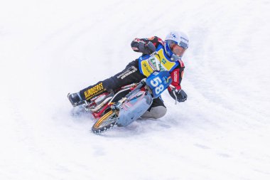 Iceracing yarışçılar Hz'de İsveç Ulusal Şampiyonası sırasında