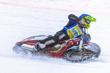 Iceracing yarışçılar Hz'de İsveç Ulusal Şampiyonası sırasında