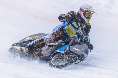 Iceracing yarışçılar Hz'de İsveç Ulusal Şampiyonası sırasında