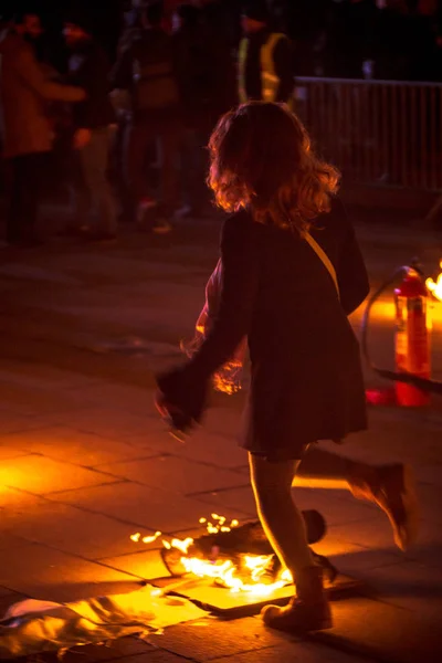 Celebraciones de Chaharshanbeh Soori o un festival de fuego para celebraciones — Foto de Stock