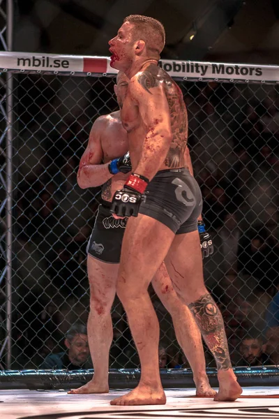 MMA combat de titre entre David Bielkheden vs Morten Djursaa à Su — Photo