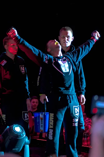 Prezentacji walki Mma pomiędzy Simon Skolda vs Juntaro Ami — Zdjęcie stockowe