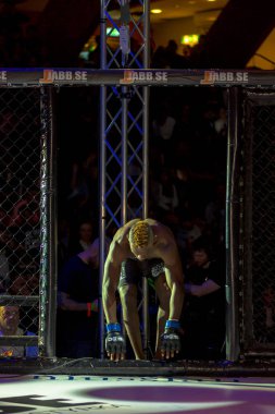 Mma Ünvan maçına arada Martin Akhtar vs Kev tanıtımı