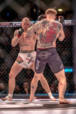 Arada Zebaztian Kadestam vs Juho Valamaa çift, MMA mücadele